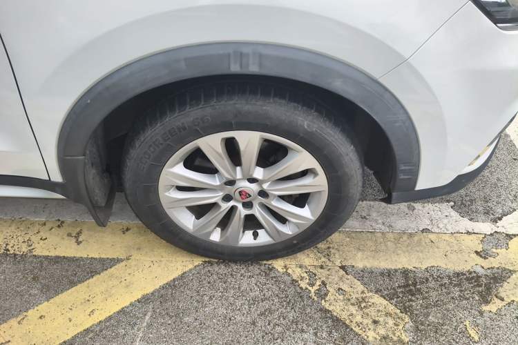 Used Roewe RX5 2018 20T Two-Wheel Drive Manual Flagship Edition Right Front Wheel Hub