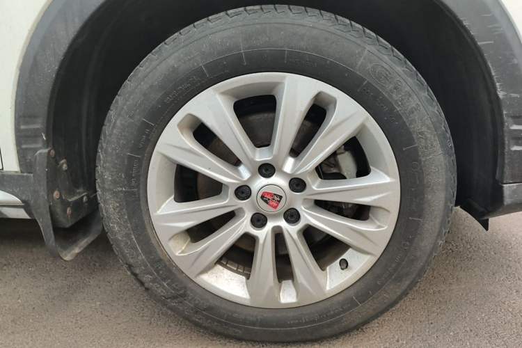 Used Roewe RX5 2018 20T Two-Wheel Drive Manual Flagship Edition Right Front Wheel Hub