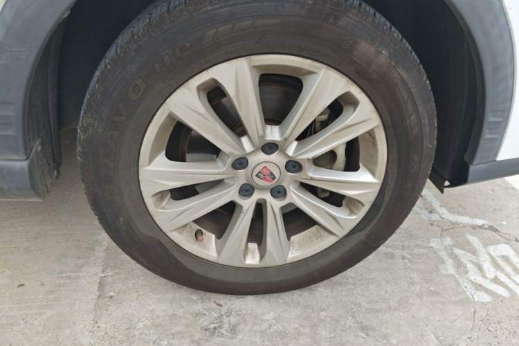 Used Roewe RX5 2018 20T Two-Wheel Drive Automatic Flagship Edition Right Front Wheel Hub