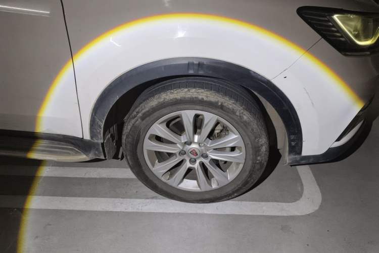 Used Roewe RX5 2018 20T Two-Wheel Drive Manual Flagship Edition Right Front Wheel Hub