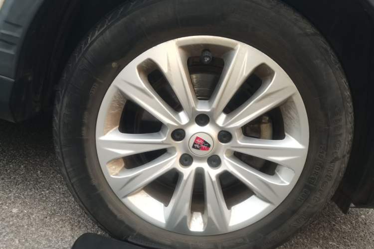 Used Roewe RX5 2018 20T Two-Wheel Drive Manual Flagship Edition Right Front Wheel Hub