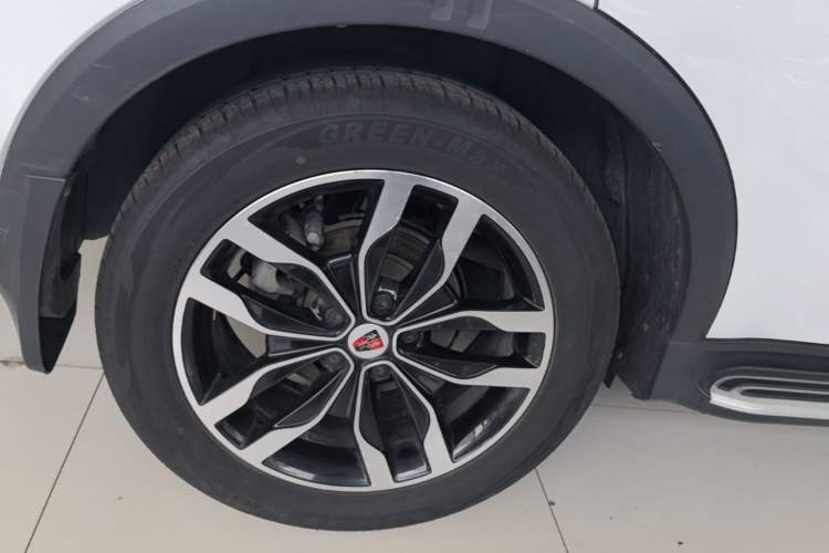 Used Roewe RX5 2018 20T Two-Wheel Drive Manual Internet Smart Edition Right Rear Wheel Hub