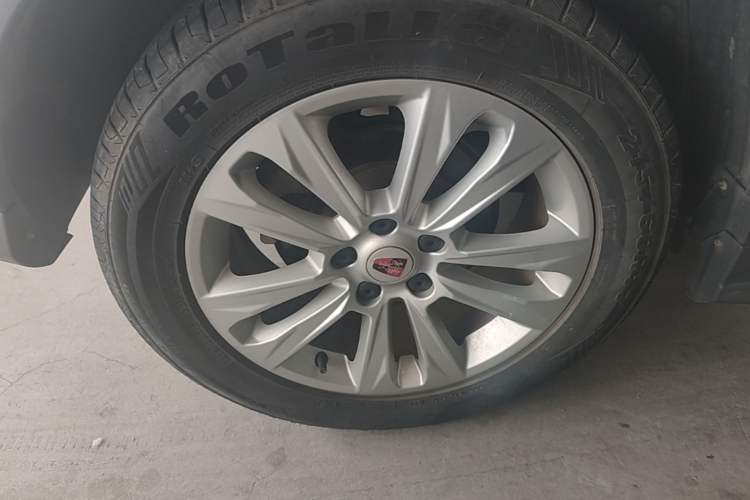 Used Roewe RX5 2018 20T Two-Wheel Drive Automatic Flagship Edition Right Rear Wheel Hub