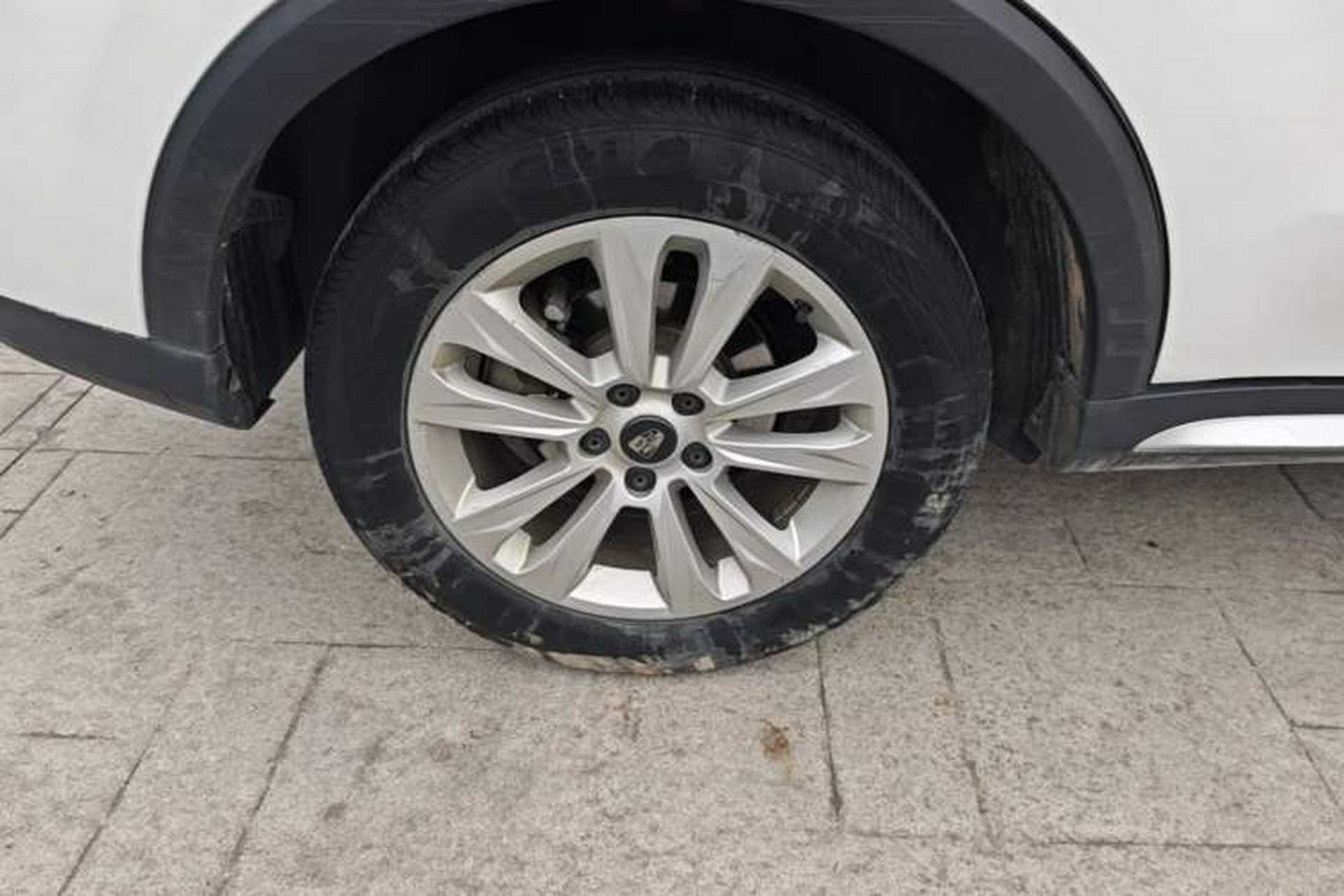 Used Roewe RX5 2018 20T Two-Wheel Drive Automatic Flagship Edition Right Rear Wheel Hub