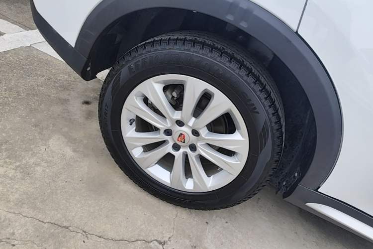 Used Roewe RX5 2018 20T Two-Wheel Drive Automatic Flagship Edition Right Rear Wheel Hub