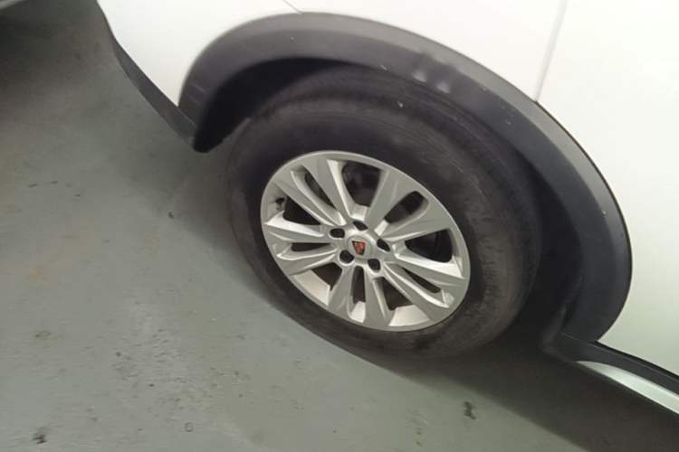 Used Roewe RX5 2018 20T Two-Wheel Drive Automatic Flagship Edition Right Rear Wheel Hub