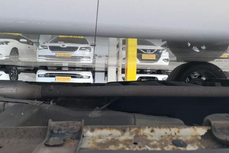 Used Roewe RX5 2018 20T Two-Wheel Drive Manual Internet Smart Edition Right Side Sill