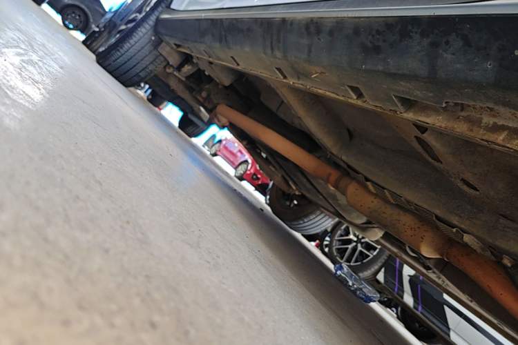 Used Roewe RX5 2018 30T Two-Wheel Drive Automatic Internet Platinum Edition Right Side Sill