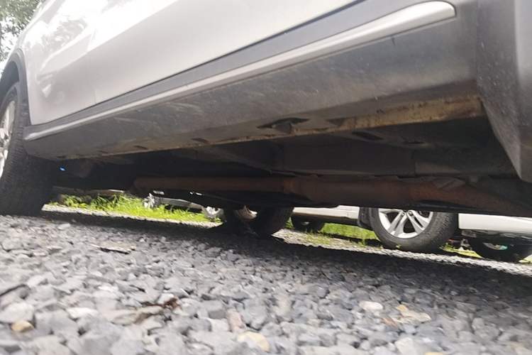 Used Roewe RX5 2018 20T Two-Wheel Drive Automatic Flagship Edition Right Side Sill