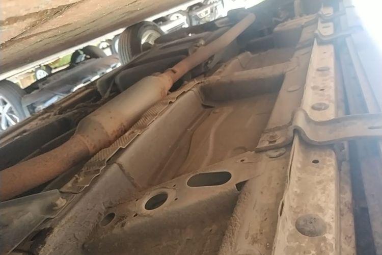 Used Roewe RX5 2018 20T Two-Wheel Drive Automatic Internet Smart Edition Right Side Sill