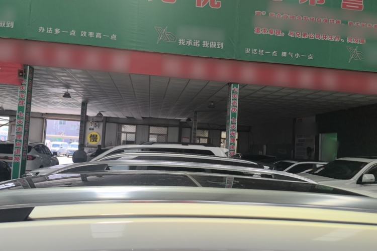 Used Roewe RX5 2018 20T Two-Wheel Drive Automatic Internet Smart Edition Roof