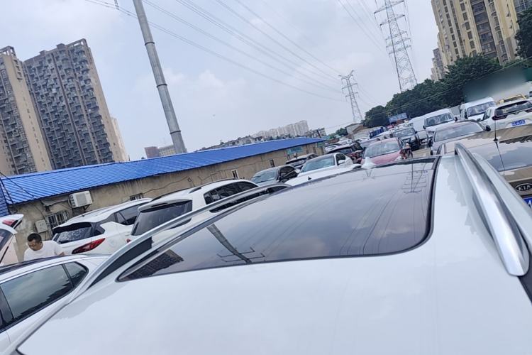 Used Roewe RX5 2018 20T Two-Wheel Drive Automatic Flagship Edition Roof