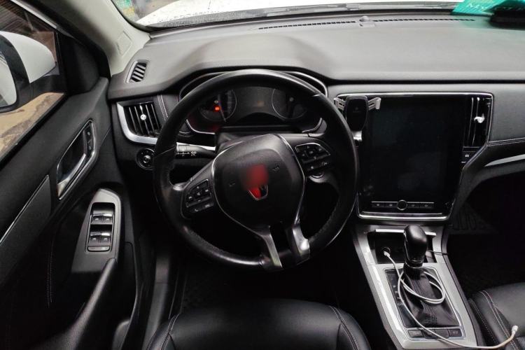 Used Roewe RX5 2018 20T Two-Wheel Drive Automatic Internet Smart Edition Steering Wheel
