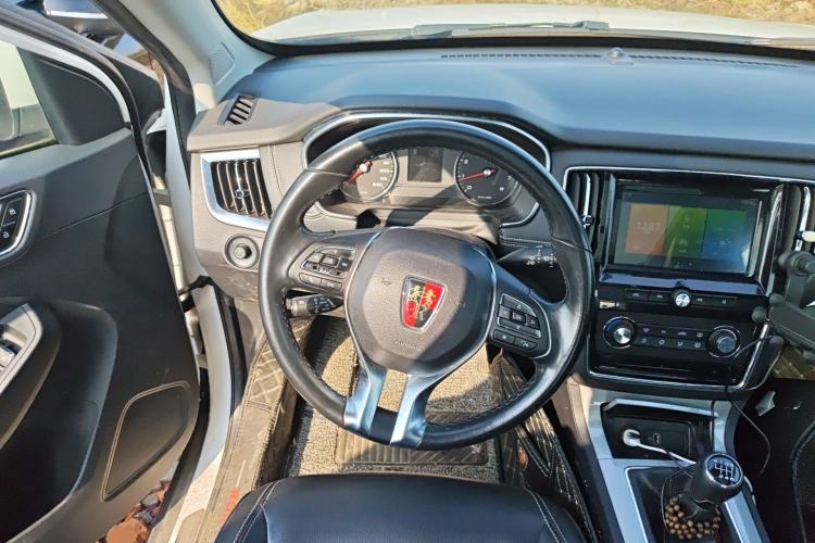 Used Roewe RX5 2018 20T Two-Wheel Drive Manual Flagship Edition Steering Wheel