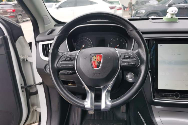 Used Roewe RX5 2018 20T Two-Wheel Drive Manual Internet Smart Edition Steering Wheel