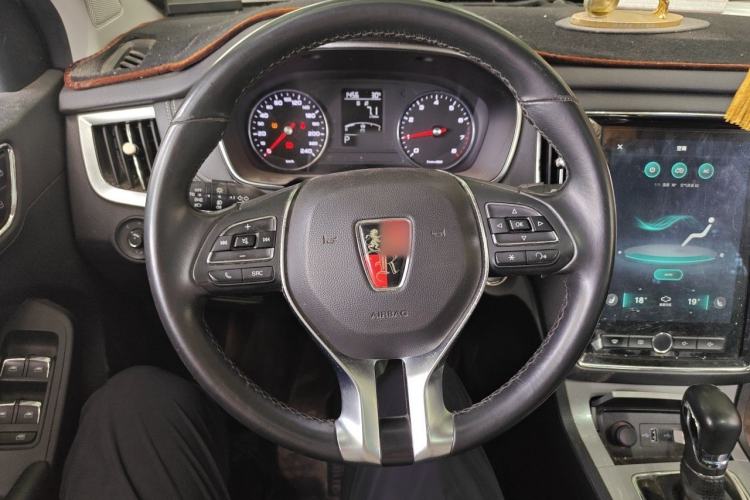 Used Roewe RX5 2018 20T Two-Wheel Drive Automatic Internet Smart Edition Steering Wheel
