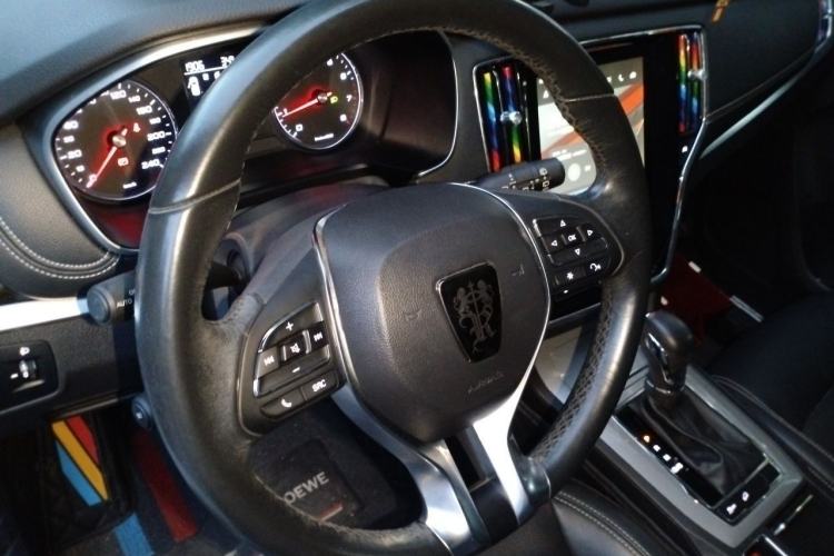 Used Roewe RX5 2018 20T Two-Wheel Drive Automatic Internet Smart Edition Steering Wheel