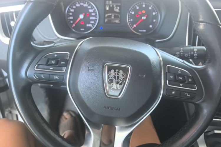 Used Roewe RX5 2018 20T Two-Wheel Drive Automatic Flagship Edition Steering Wheel