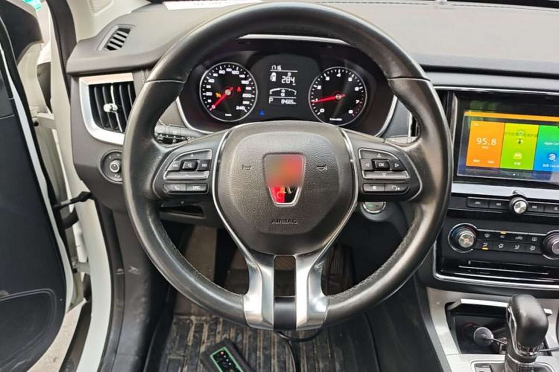 Used Roewe RX5 2018 20T Two-Wheel Drive Automatic Flagship Edition Steering Wheel