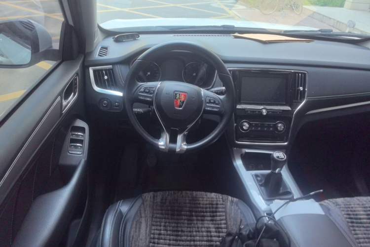 Used Roewe RX5 2018 20T Two-Wheel Drive Manual Flagship Edition Steering Wheel