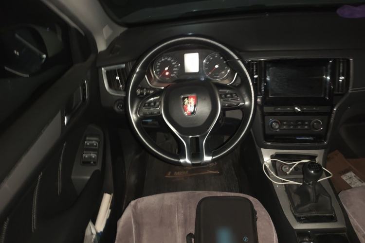 Used Roewe RX5 2018 20T Two-Wheel Drive Manual Flagship Edition Steering Wheel
