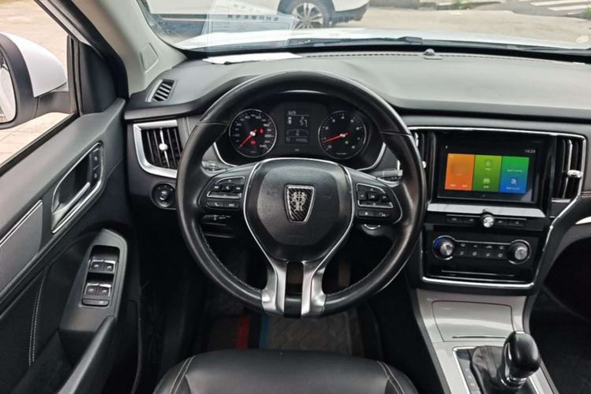 Used Roewe RX5 2018 20T Two-Wheel Drive Automatic Flagship Edition Steering Wheel