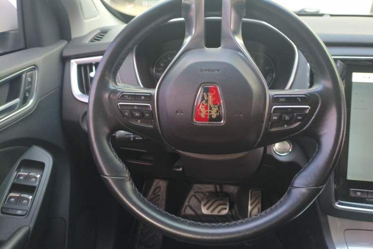 Used Roewe RX5 2018 20T Two-Wheel Drive Automatic Internet Smart Edition Steering Wheel