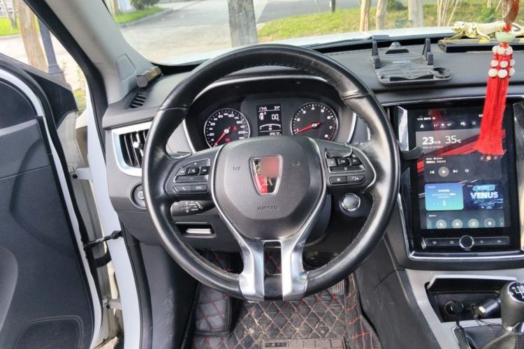 Used Roewe RX5 2018 20T Two-Wheel Drive Manual Internet Smart Edition Steering Wheel