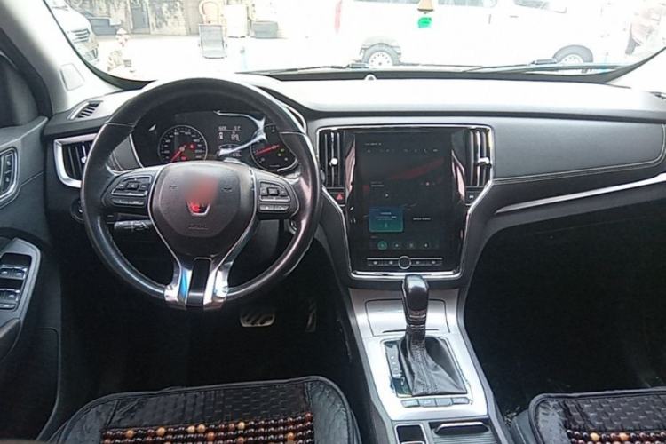 Used Roewe RX5 2018 20T Two-Wheel Drive Automatic Internet Smart Edition Steering Wheel