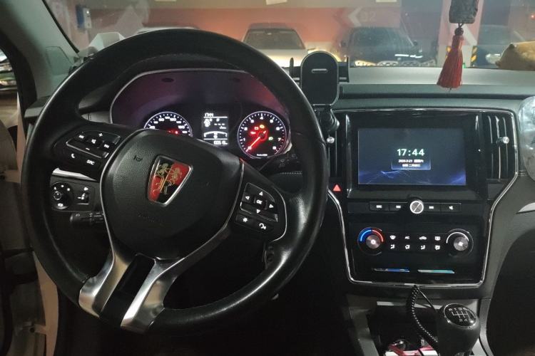 Used Roewe RX5 2018 20T Two-Wheel Drive Manual Flagship Edition Steering Wheel
