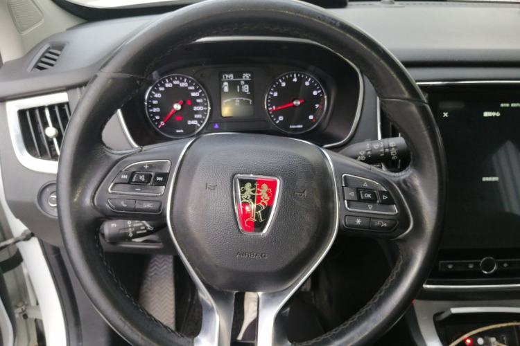 Used Roewe RX5 2018 20T Two-Wheel Drive Manual Internet Smart Edition Steering Wheel