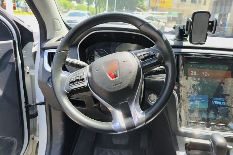 Used Roewe RX5 2018 20T Two-Wheel Drive Automatic Internet Smart Edition Steering Wheel