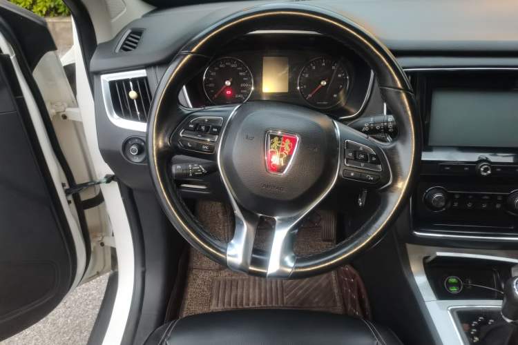 Used Roewe RX5 2018 20T Two-Wheel Drive Manual Flagship Edition Steering Wheel