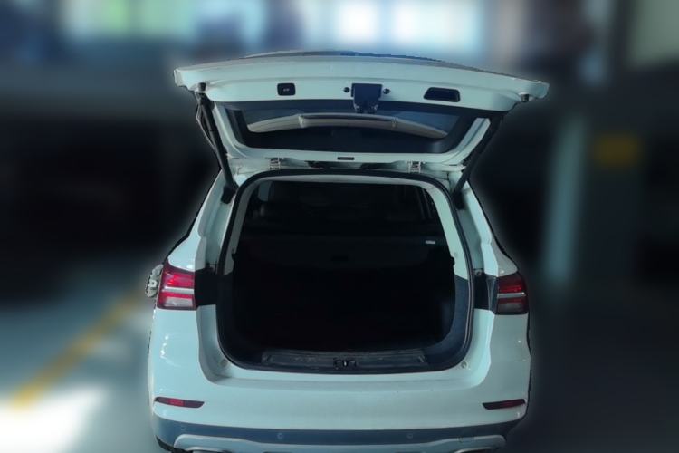 Used Roewe RX5 2018 30T Two-Wheel Drive Automatic Internet Smart Edition Trunk