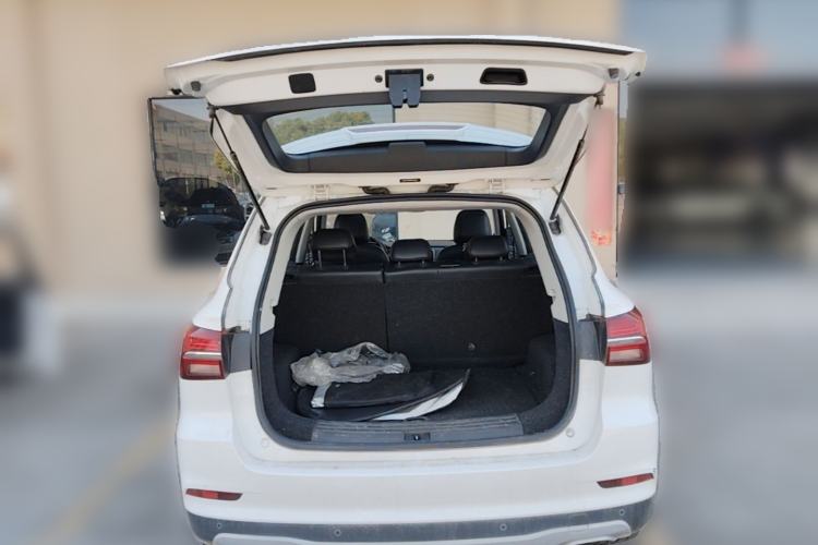 Used Roewe RX5 2018 20T Two-Wheel Drive Manual Internet Elite Edition Trunk