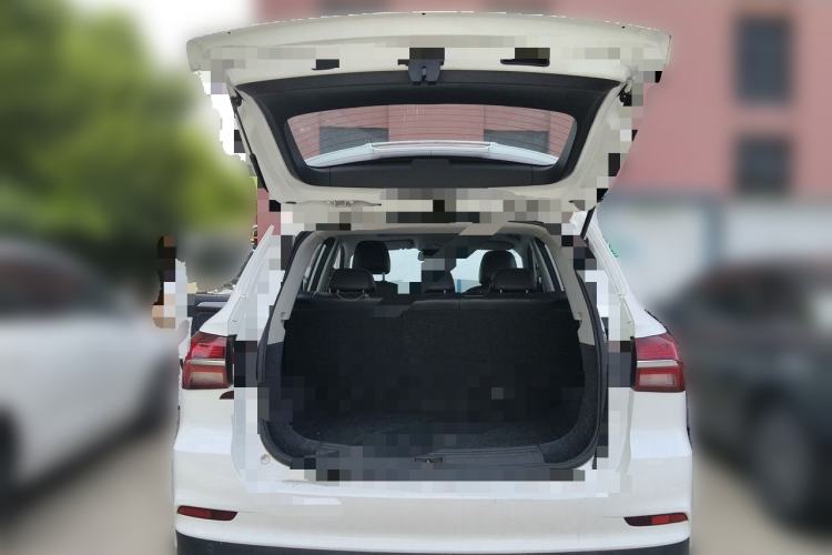 Used Roewe RX5 2018 20T Two-Wheel Drive Manual Flagship Edition Trunk