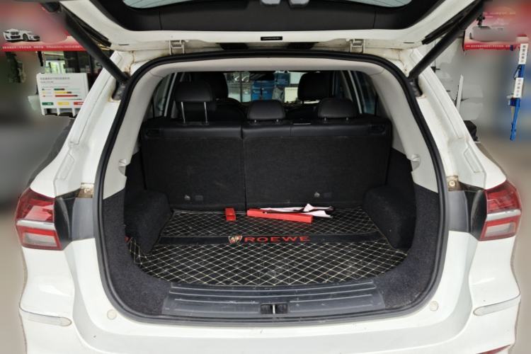 Used Roewe RX5 2018 20T Two-Wheel Drive Automatic Internet Smart Edition Trunk