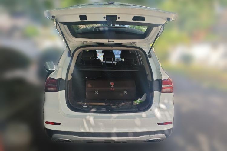 Used Roewe RX5 2018 20T Two-Wheel Drive Automatic Internet Smart Luxury Edition Trunk