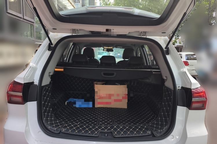 Used Roewe RX5 2018 20T Two-Wheel Drive Manual Flagship Edition Trunk