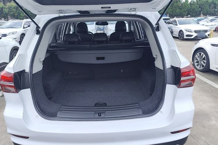 Used Roewe RX5 2018 20T Two-Wheel Drive Automatic Flagship Edition Trunk