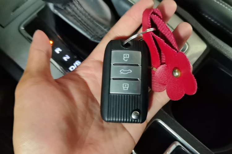 Used Roewe RX5 2018 30T Two-Wheel Drive Automatic Internet Smart Edition Vehicle Key