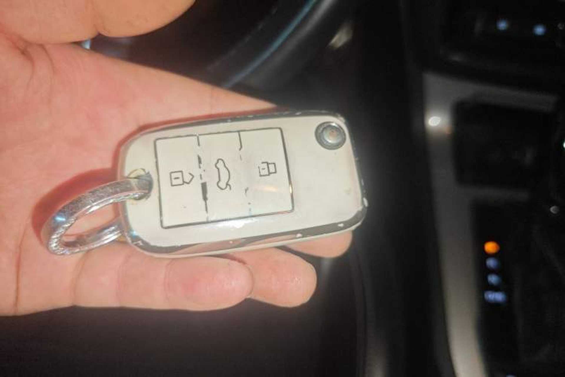 Used Roewe RX5 2018 20T Two-Wheel Drive Automatic Internet Smart Edition Vehicle Key