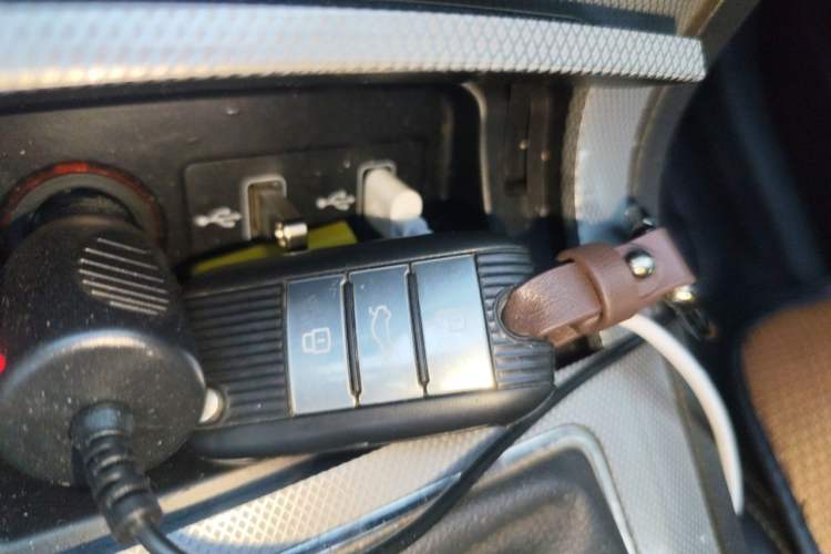 Used Roewe RX5 2018 20T Two-Wheel Drive Manual Internet Elite Edition Vehicle Key