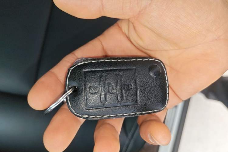 Used Roewe RX5 2018 30T Two-Wheel Drive Automatic Internet Platinum Edition Vehicle Key