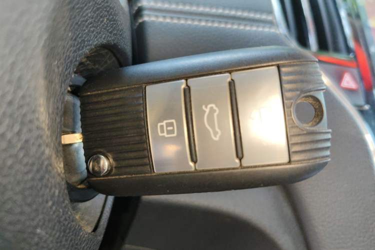 Used Roewe RX5 2018 20T Two-Wheel Drive Manual Flagship Edition Vehicle Key