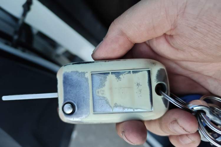 Used Roewe RX5 2018 20T Two-Wheel Drive Automatic Internet Smart Edition Vehicle Key