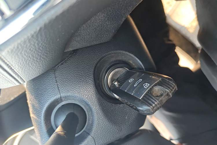 Used Roewe RX5 2018 20T Two-Wheel Drive Manual Flagship Edition Vehicle Key