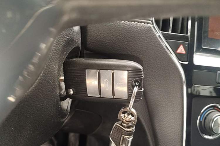 Used Roewe RX5 2018 20T Two-Wheel Drive Manual Flagship Edition Vehicle Key