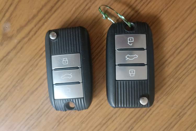 Used Roewe RX5 2018 20T Two-Wheel Drive Automatic Flagship Edition Vehicle Key