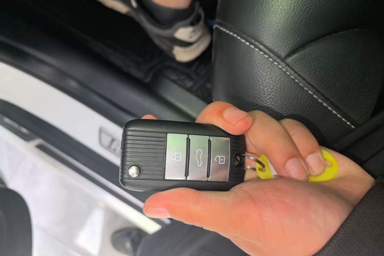 Used Roewe RX5 2018 20T Two-Wheel Drive Automatic Internet Smart Edition Vehicle Key